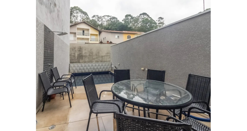 Sobrado à venda no Bairro do City Recanto Anastácio na Rua Miguel Calovini