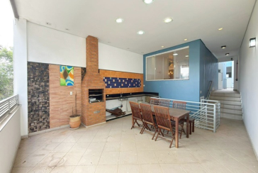 Sobrado à venda no Bairro do Parque Maria Domitila na Rua Manuel de Oliveira Rocha