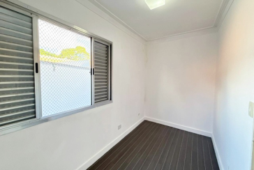 Sobrado à venda no Bairro do Parque Maria Domitila na Rua Manuel de Oliveira Rocha