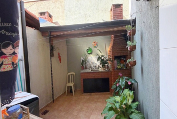 Sobrado à venda no Bairro da Vila Boaçava na Rua Água Limpa, 