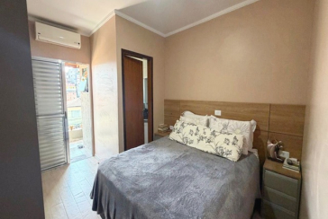 Sobrado à venda no Bairro da Vila Boaçava na Rua Água Limpa, 