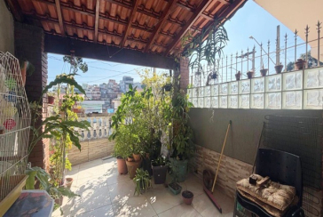 Sobrado à venda no Bairro da Vila Boaçava na Rua Água Limpa, 