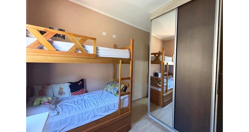 Sobrado à venda no Bairro da Vila Boaçava na Rua Água Limpa, 