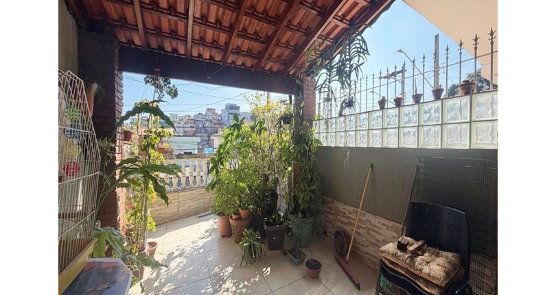 Sobrado à venda no Bairro da Vila Boaçava na Rua Água Limpa, 