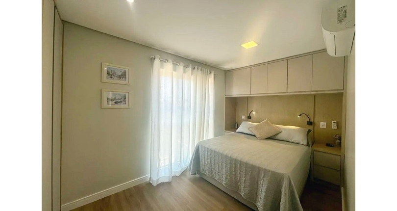 Sobrado à venda no Bairro do Parque São Domingos na Rua Luís Filgueira Souto,