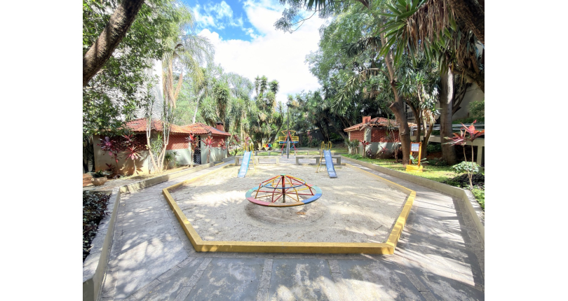 Apartamento à venda no Bairro do Jardim Regina na Avenida Agenor Couto de Magalhães 222,