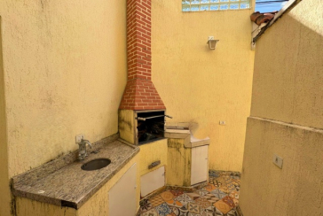  Sobrado à venda no Bairro do Jardim São Ricardo na Rua Emílio Vendrell,