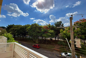  Sobrado à venda no Bairro do Jardim São Ricardo na Rua Emílio Vendrell,