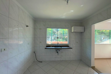  Sobrado à venda no Bairro do Jardim São Ricardo na Rua Emílio Vendrell,