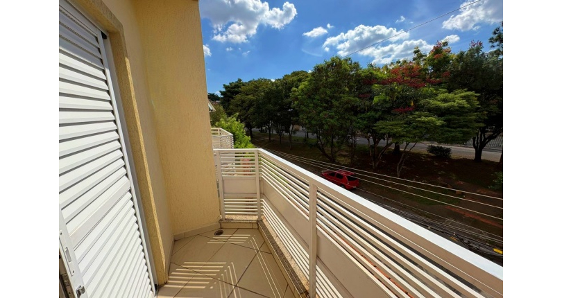  Sobrado à venda no Bairro do Jardim São Ricardo na Rua Emílio Vendrell,