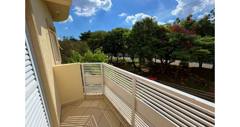  Sobrado à venda no Bairro do Jardim São Ricardo na Rua Emílio Vendrell,