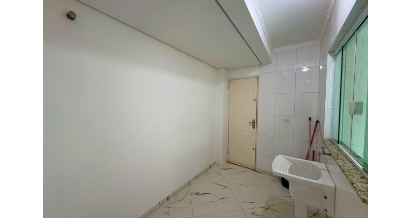  Sobrado à venda no Bairro do Jardim São Ricardo na Rua Emílio Vendrell,