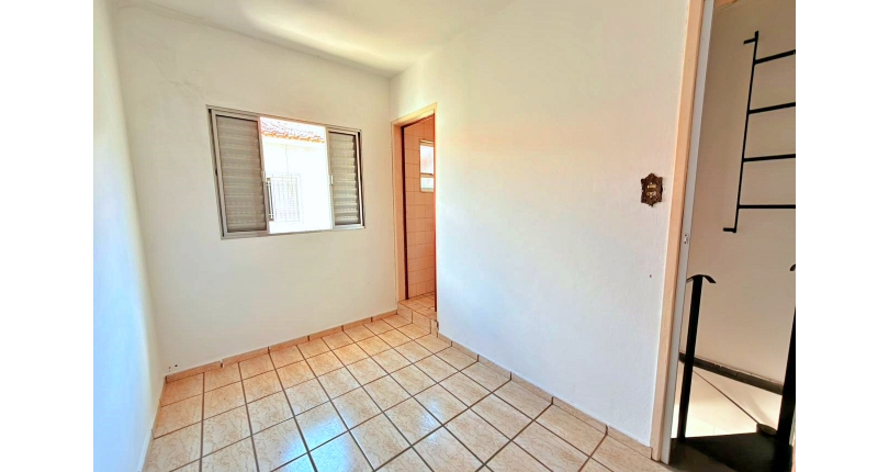  Sobrado à venda no Bairro do Conjunto Residencial Vista Verde na Rua Ricardo Abed