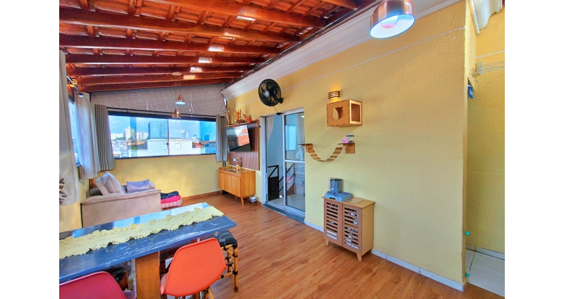 Apartamento Cobertura à venda no Bairro da Vila Regina na Rua Doutor Luís La Scala Júnior 174