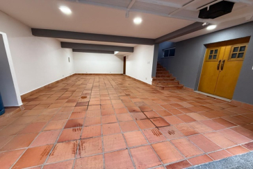 Casa assobradada à venda no Bairro da Vila Primavera na Rua Clara Parente