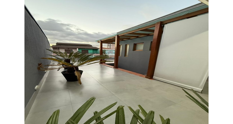 Casa assobradada à venda no Bairro da Vila Primavera na Rua Clara Parente