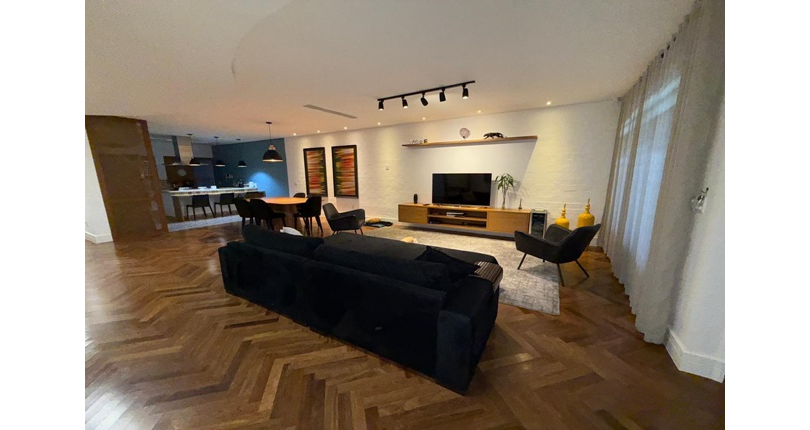 Casa assobradada à venda no Bairro da Vila Primavera na Rua Clara Parente