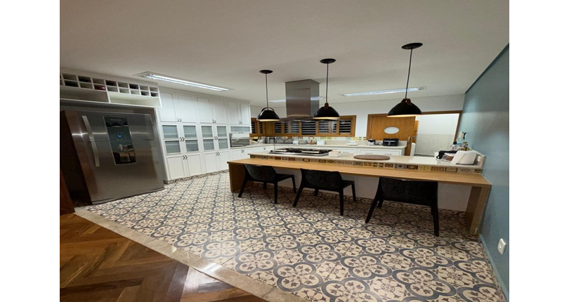 Casa assobradada à venda no Bairro da Vila Primavera na Rua Clara Parente