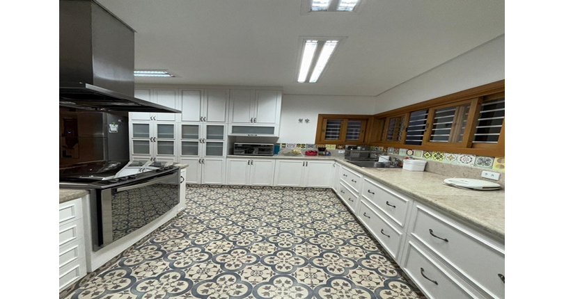 Casa assobradada à venda no Bairro da Vila Primavera na Rua Clara Parente