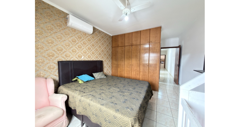 Sobrado à venda no Bairro do Jardim Santo Elias na Rua Fábio de Almeida Magalhães