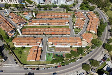  Lindo Sobrado à venda no Bairro do Jaraguá na Rua Professor Nobil Marcacini 39