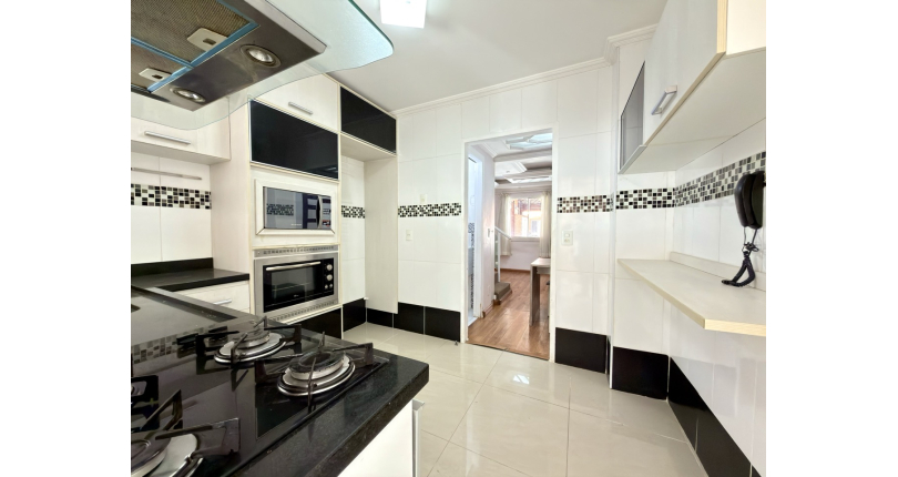  Lindo Sobrado à venda no Bairro do Jaraguá na Rua Professor Nobil Marcacini 39