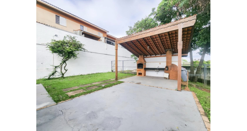  Lindo Sobrado à venda no Bairro do Jaraguá na Rua Professor Nobil Marcacini 39