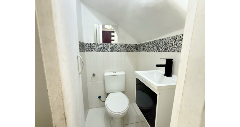  Lindo Sobrado à venda no Bairro do Jaraguá na Rua Professor Nobil Marcacini 39