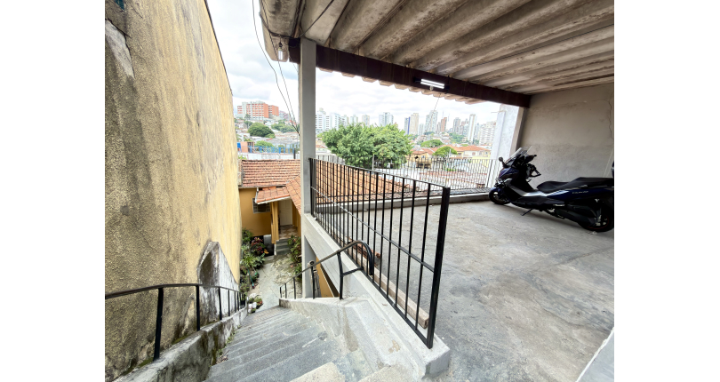 Casa à venda no Bairro da Vila Anglo Brasileira na Rua Félix Della Rosa,