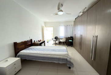 Sobrado Semi-Novo à venda no Parque São Domingos na Rua Homero Sales,