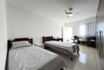 Sobrado Semi-Novo à venda no Parque São Domingos na Rua Homero Sales,