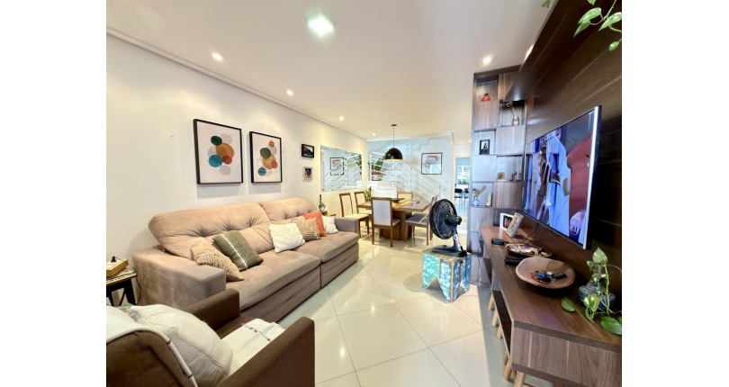 Sobrado Semi-Novo à venda no Parque São Domingos na Rua Homero Sales,