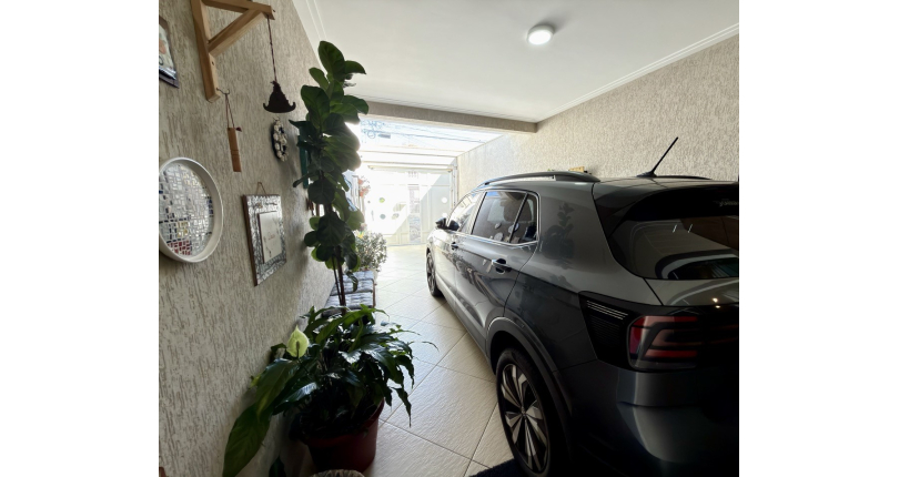 Sobrado Semi-Novo à venda no Parque São Domingos na Rua Homero Sales,