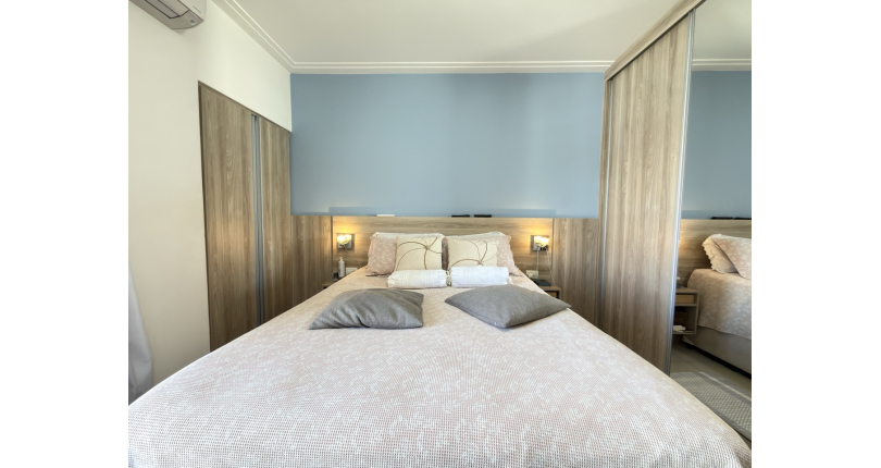 Sobrado Semi-Novo à venda no Parque São Domingos na Rua Homero Sales,