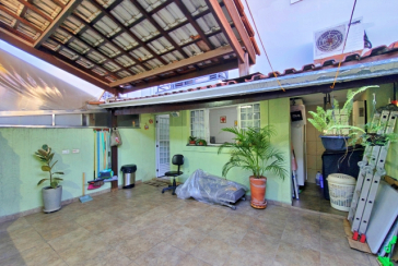  Sobrado à venda no Bairro do Conjunto Residencial Vista Verde na Rua Desembargador Joaquim Bandeira de Melo 657