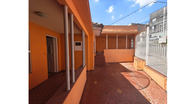 Casa Térrea à venda no Bairro da Vila Pereira Barreto na Rua Francisco de Abreu,
