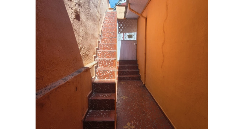 Casa Térrea à venda no Bairro da Vila Pereira Barreto na Rua Francisco de Abreu,