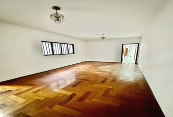 Sobrado à venda no Bairro do Parque São Domingos na Rua Homero Sales,