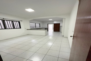 Sobrado à venda no Bairro do Parque São Domingos na Rua Homero Sales,