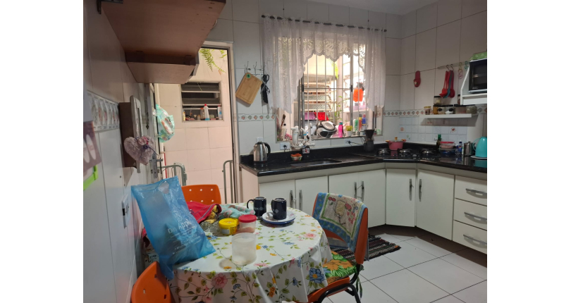 Sobrado à venda no Bairro da Vila Souza na Avenida Deputado Cantídio Sampaio
