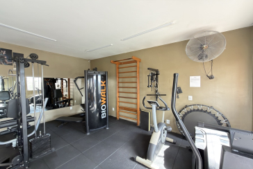  Sobrado à venda no Bairro do Jaraguá na Rua Professor Nobil Marcacini 39,