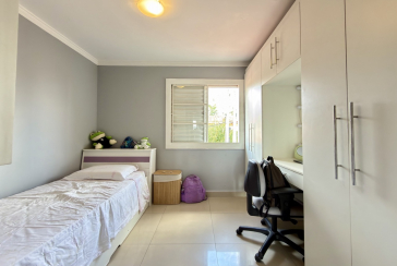  Sobrado à venda no Bairro do Jaraguá na Rua Professor Nobil Marcacini 39,