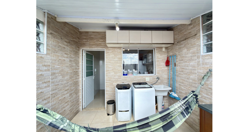  Sobrado à venda no Bairro do Jaraguá na Rua Professor Nobil Marcacini 39,