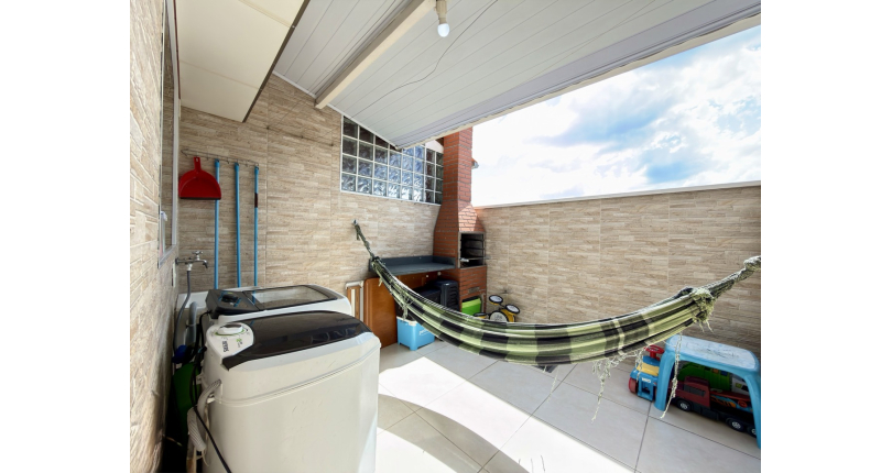  Sobrado à venda no Bairro do Jaraguá na Rua Professor Nobil Marcacini 39,