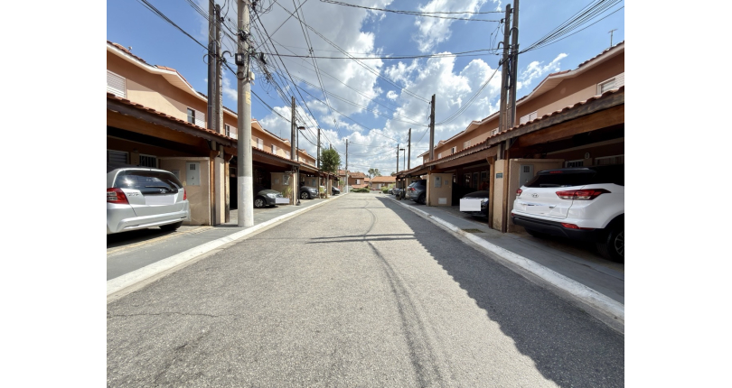  Sobrado à venda no Bairro do Jaraguá na Rua Professor Nobil Marcacini 39,