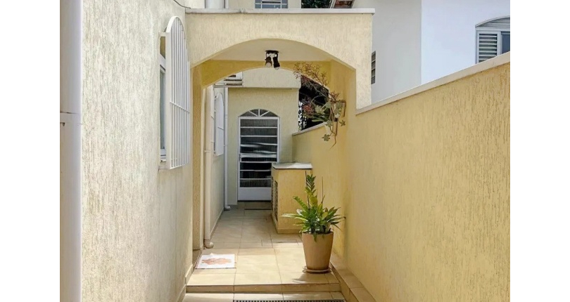 Sobrado à venda no Bairro do Jardim Santo Elias na Rua Francisco Coelho