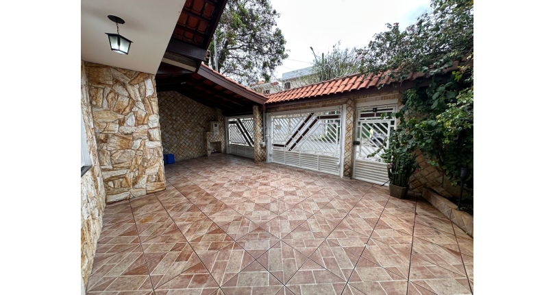  Casa Térrea à venda no Bairro do Parque São Domingos na Rua José Amaro Peçanha,