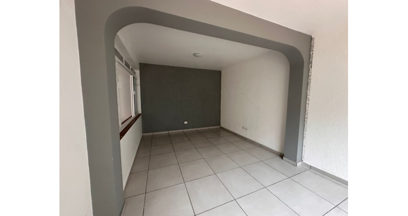  Casa Térrea à venda no Bairro do Parque São Domingos na Rua José Amaro Peçanha,