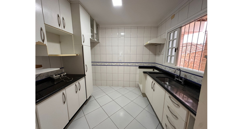  Casa Térrea à venda no Bairro do Parque São Domingos na Rua José Amaro Peçanha,