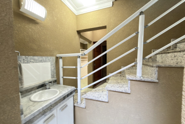 Sobrado à venda no Bairro do Jardim Líbano na Rua Leonardo Lerner